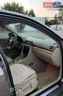 Седан Audi A4 2005 в 