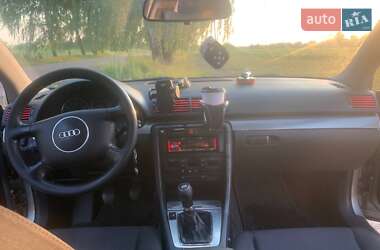 Седан Audi A4 2001 в 