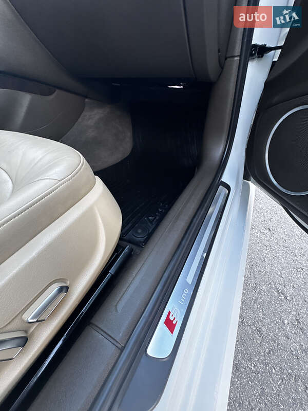 Седан Audi A4 2014 в Білій Церкві