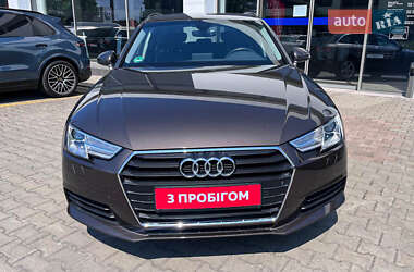 Универсал Audi A4 2018 в 