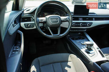 Универсал Audi A4 2018 в 