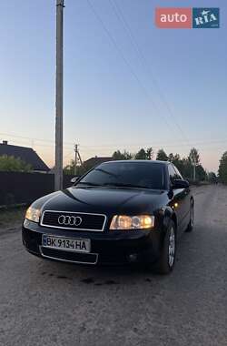 Седан Audi A4 2002 в 