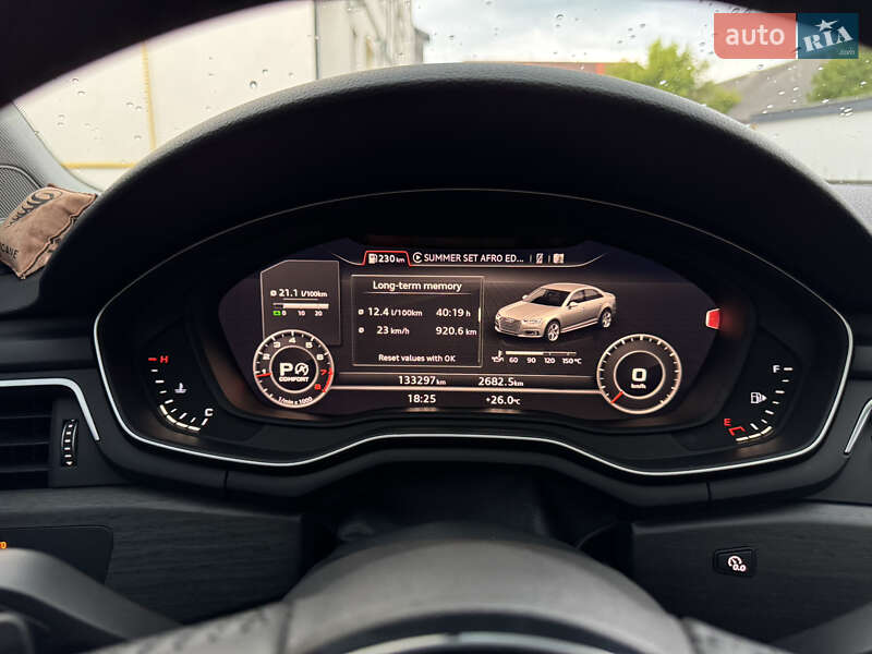 Седан Audi A4 2016 в Мукачево