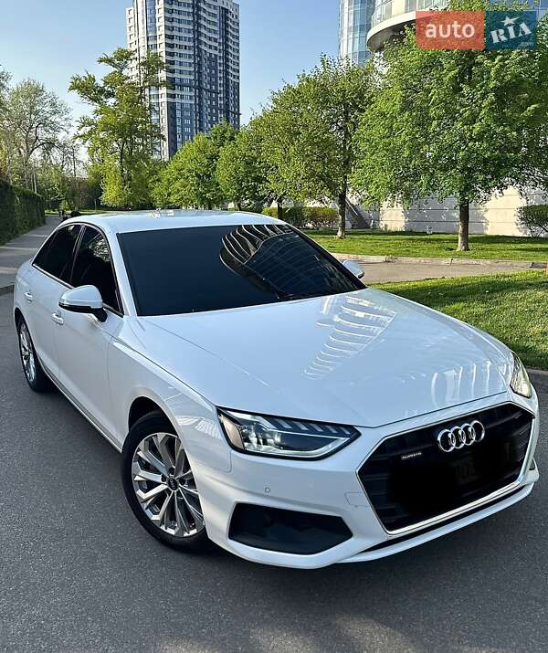 Audi A4 2021