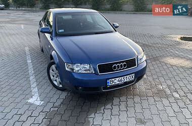 Седан Audi A4 2001 в Городку