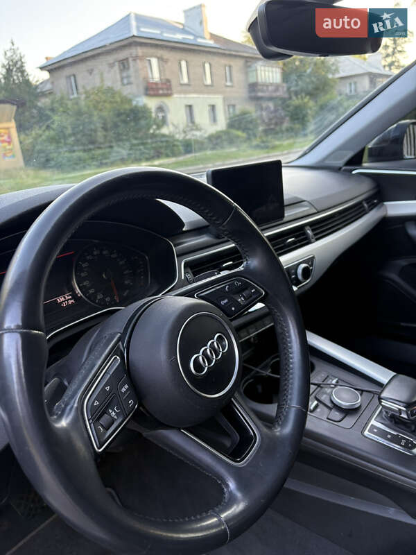 Седан Audi A4 2017 в Харькове