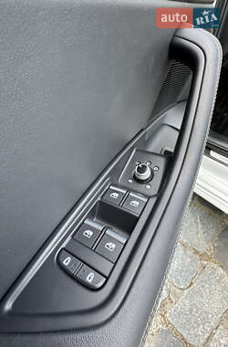Седан Audi A4 2022 в 