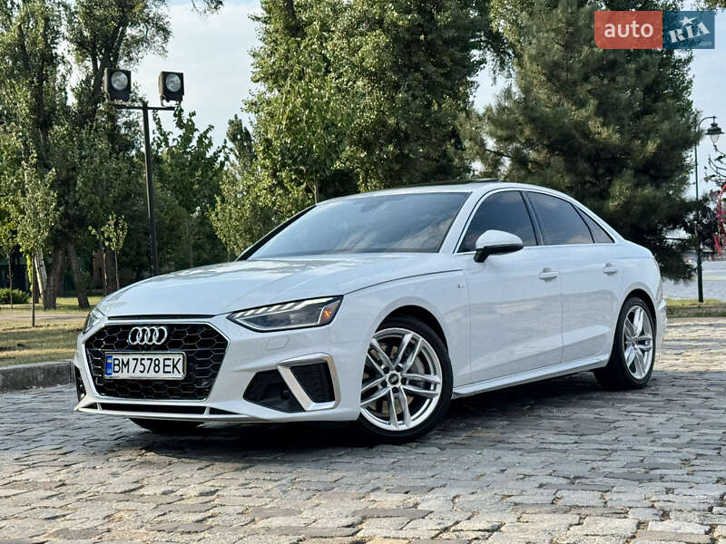 Седан Audi A4 2022 в Киеве