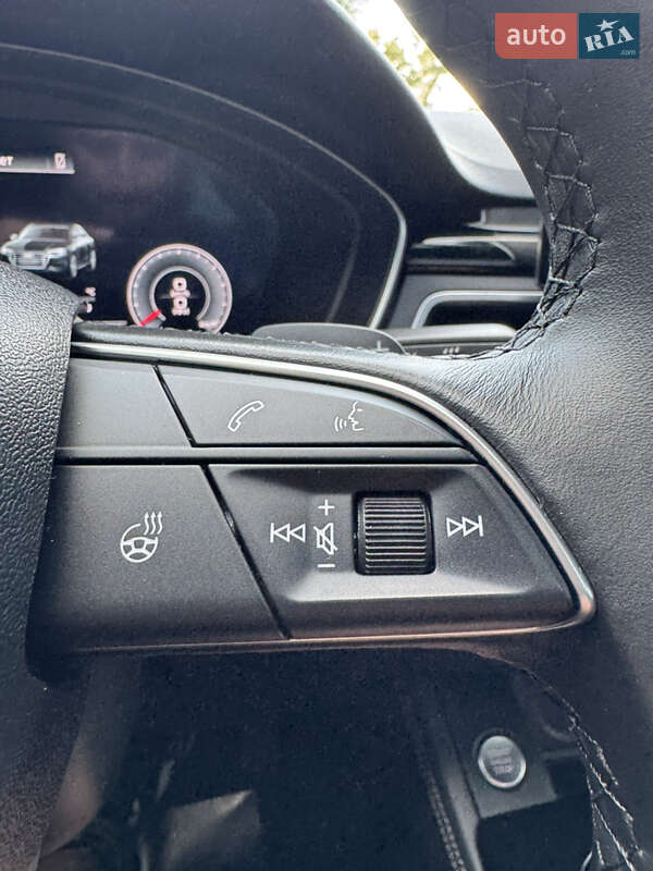 Седан Audi A4 2022 в Киеве