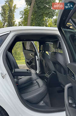 Седан Audi A4 2022 в 