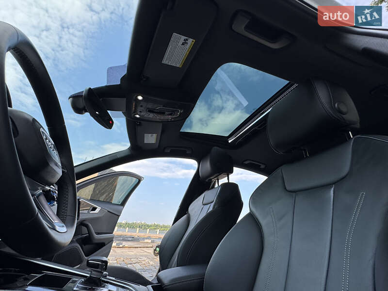 Седан Audi A4 2022 в Киеве