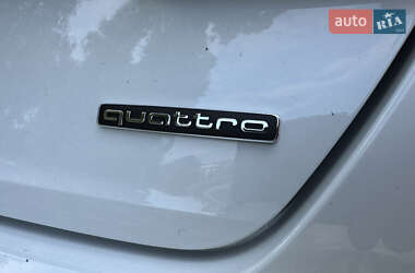 Седан Audi A4 2022 в 