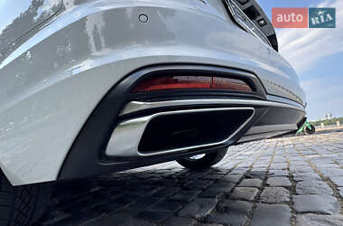 Седан Audi A4 2022 в 