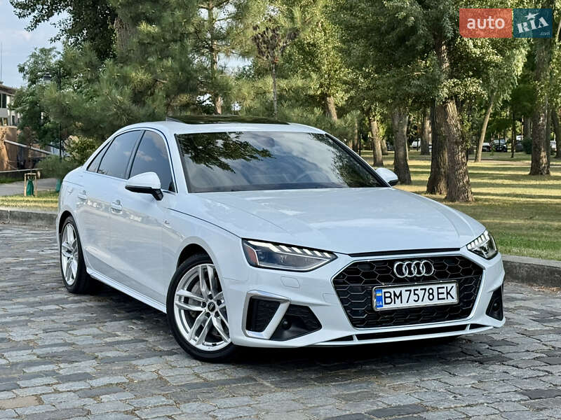 Седан Audi A4 2022 в Киеве