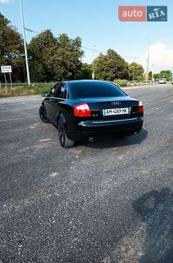 Седан Audi A4 2003 в 