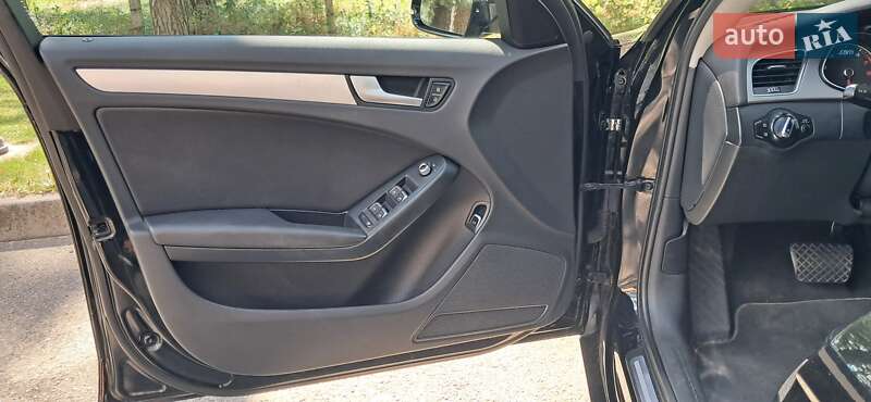 Седан Audi A4 2013 в Чернигове