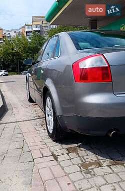 Седан Audi A4 2002 в 