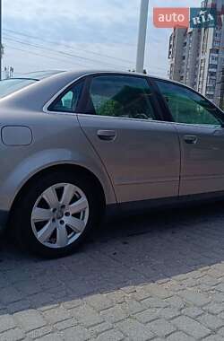 Седан Audi A4 2002 в 