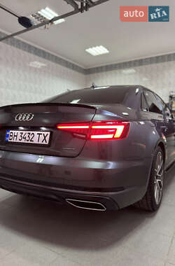 Седан Audi A4 2019 в 