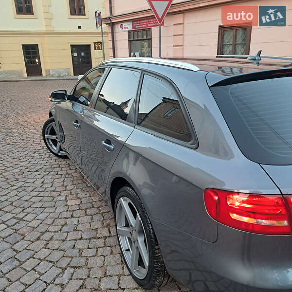 Универсал Audi A4 2012 в Ужгороде