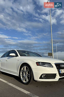 Седан Audi A4 2012 в 