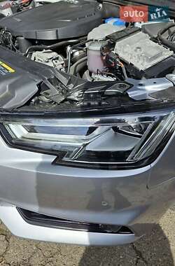Седан Audi A4 2017 в 