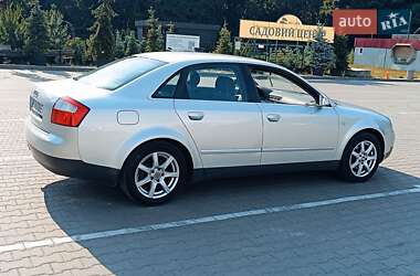 Седан Audi A4 2002 в 