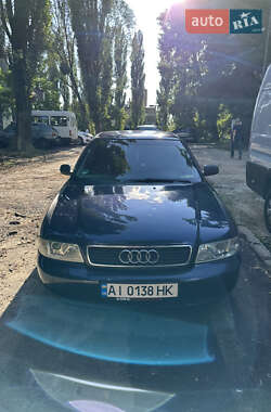 Седан Audi A4 1995 в Киеве