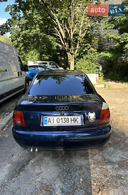 Седан Audi A4 1995 в 