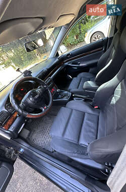 Седан Audi A4 1995 в 