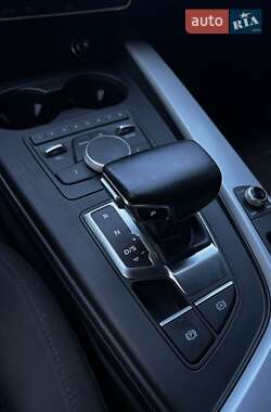 Седан Audi A4 2016 в 