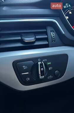 Седан Audi A4 2016 в 