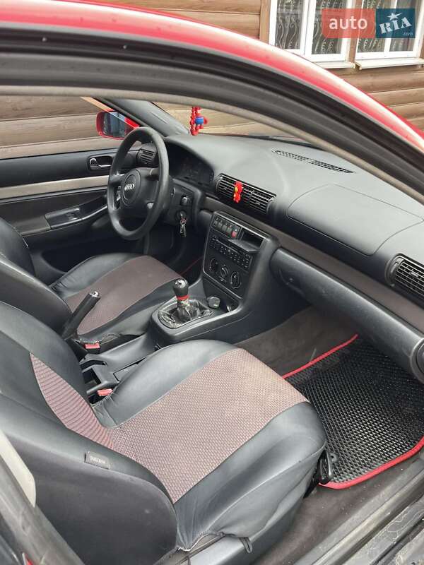 Седан Audi A4 1998 в Ивано-Франковске