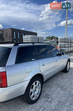 Универсал Audi A4 1999 в 
