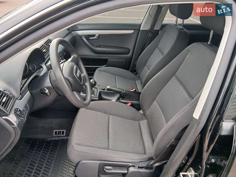 Универсал Audi A4 2004 в Ровно