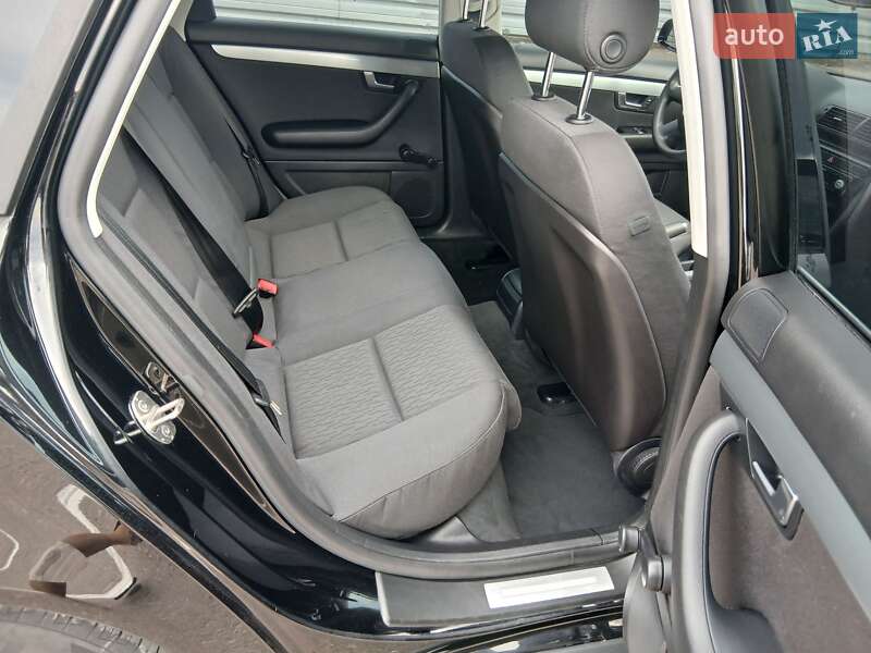 Универсал Audi A4 2004 в Ровно