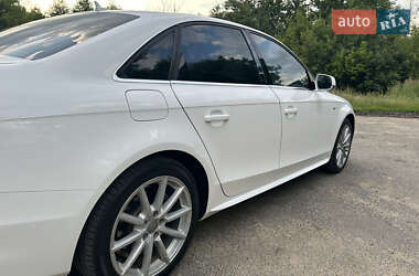 Седан Audi A4 2015 в 