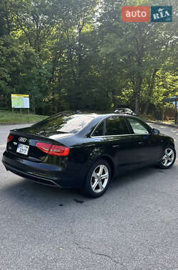 Седан Audi A4 2013 в Трускавці