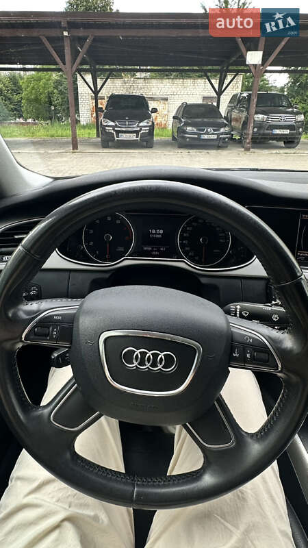 Седан Audi A4 2013 в Трускавці