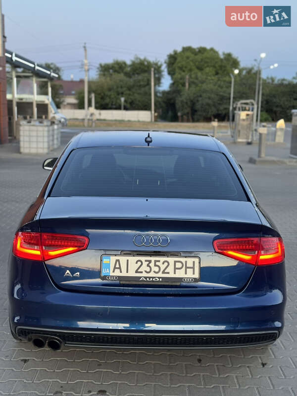 Седан Audi A4 2014 в Киеве