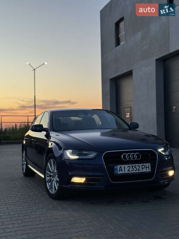 Седан Audi A4 2014 в Киеве