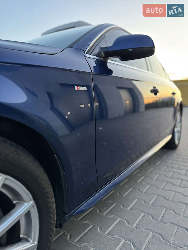 Седан Audi A4 2014 в Киеве