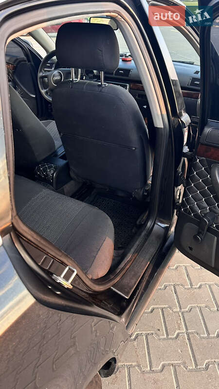 Седан Audi A4 2001 в Полтаве