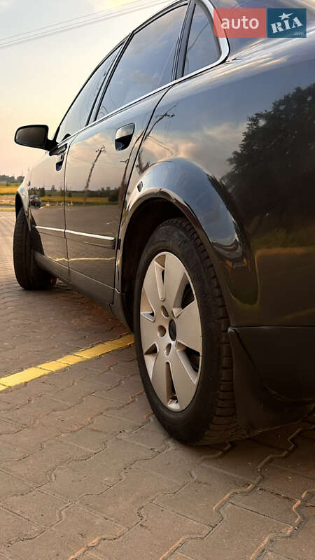 Седан Audi A4 2001 в Полтаве