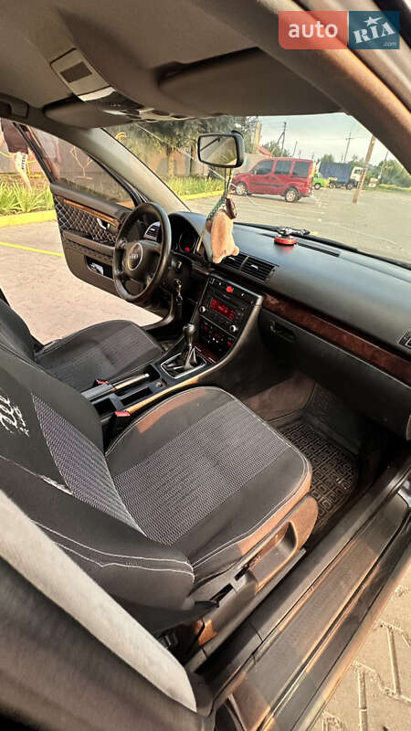 Седан Audi A4 2001 в Полтаве