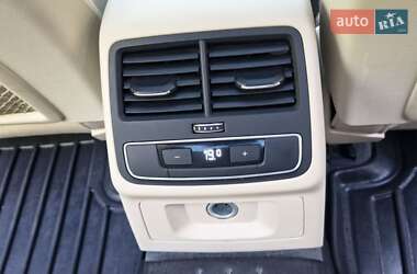 Седан Audi A4 2017 в 