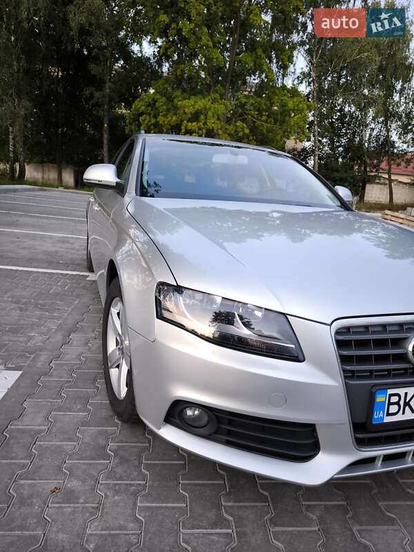 Універсал Audi A4 2008 в Рівному