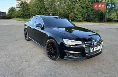 Седан Audi A4 2017 в 