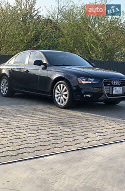 Седан Audi A4 2012 в 