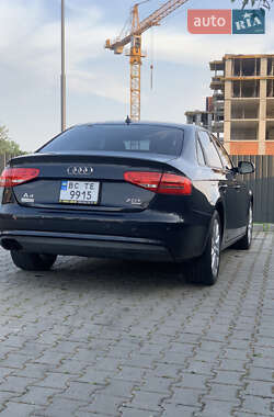 Седан Audi A4 2012 в 